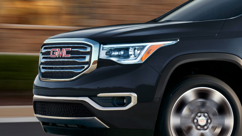 2019-acadia-exterior-signature-lighting-19PGAC00073.jpg