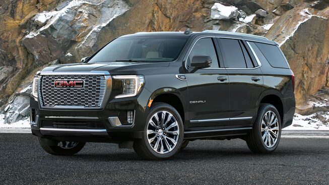 GMC Yukon Denali 2021 con parabrisas reforzado para absorción acústica y tintado ligero para rayos solares