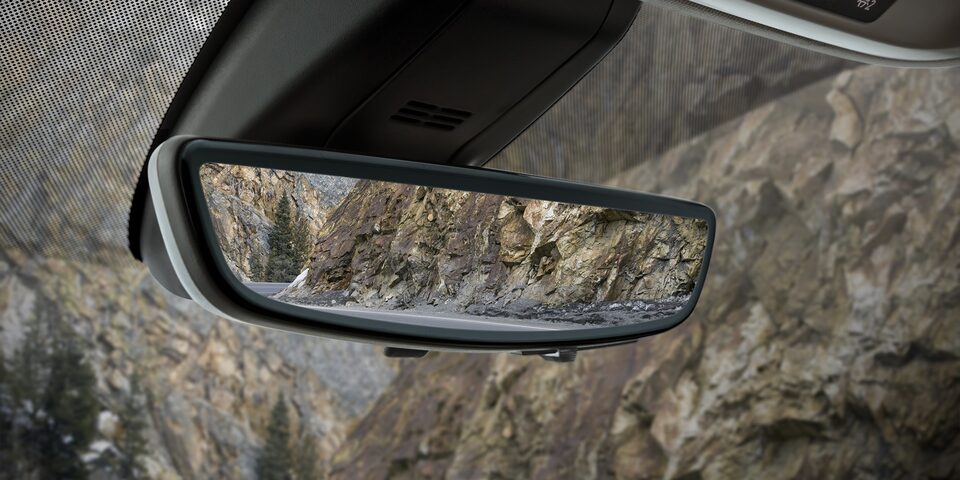 Full mirror display