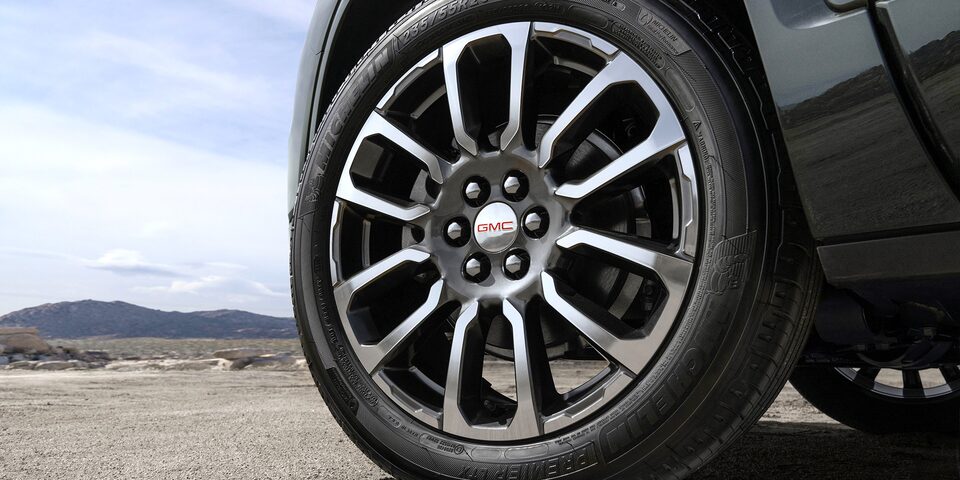 Rines de 20 pulgadas en tu SUV de lujo, GMC Acadia 2023