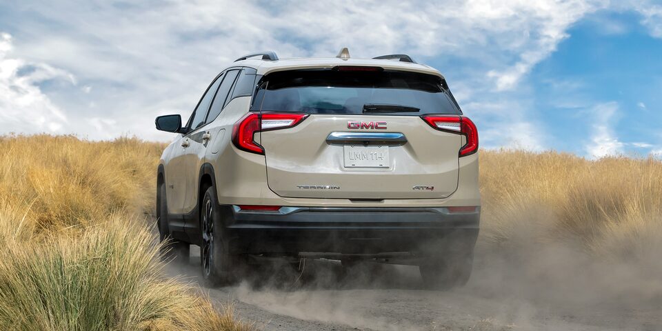 GMC Terrain 2023 AT4 con tracción AWD