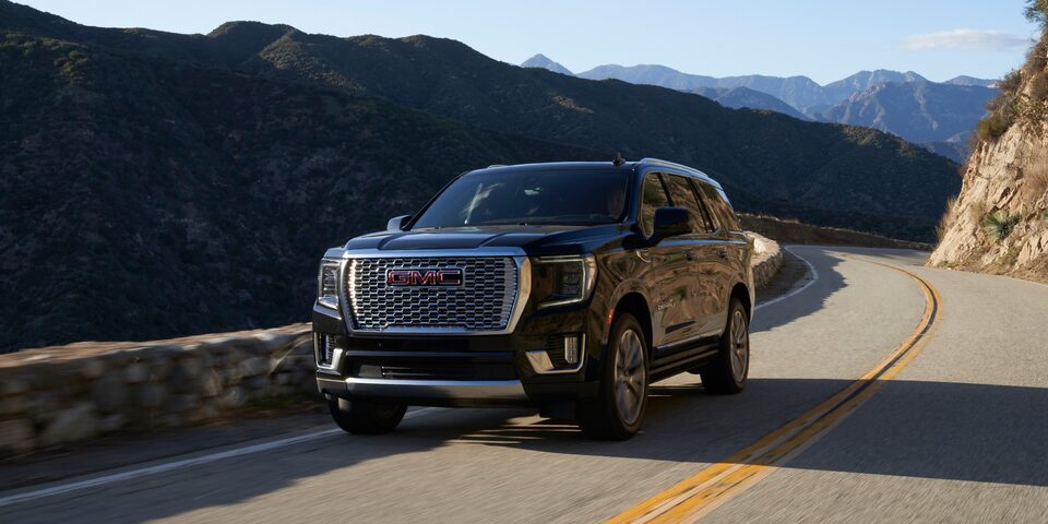 Pro Safety para GMC Yukon 2023, camioneta lujosa