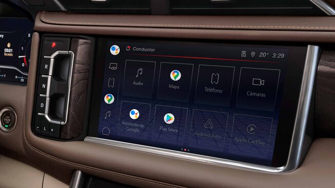 Lujoso interior de GMC Yukon 2023