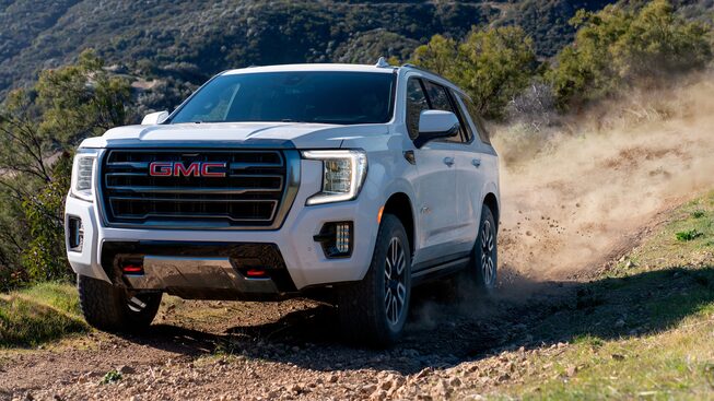 Imponente camioneta lujosa, GMC Yukon 2023, apta para todos los caminos