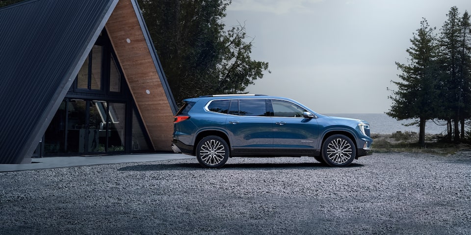  Encendido remoto en GMC Acadia 2025, camioneta de 7 pasajeros
