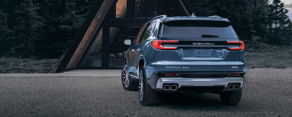 Descubre el poder y la versatilidad off road de GMC Acadia 2025, camioneta para 7 pasajeros