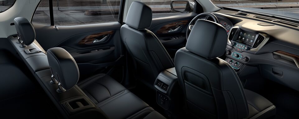 Elegante y confortable interior de GMC Terrain 2024, camioneta SUV premium