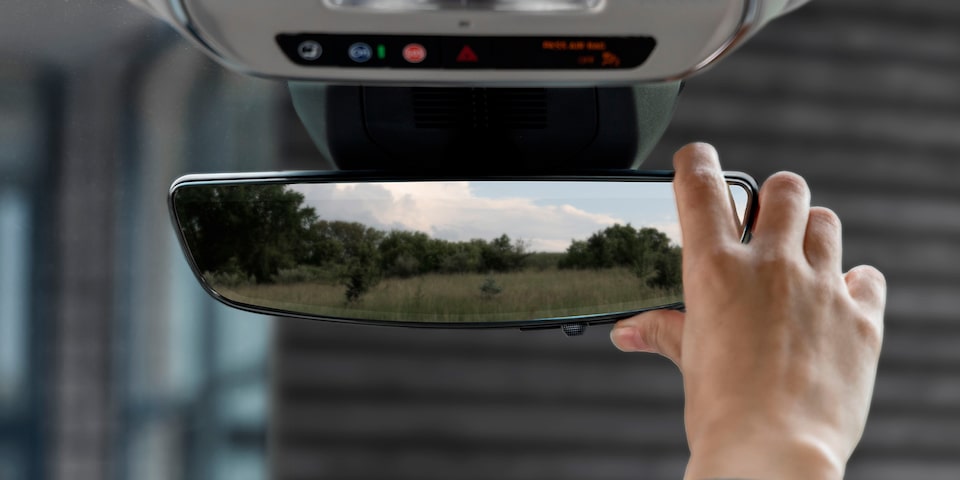 Nueva GMC Terrain Black Edition, camioneta SUV con OnStar 4G LTE