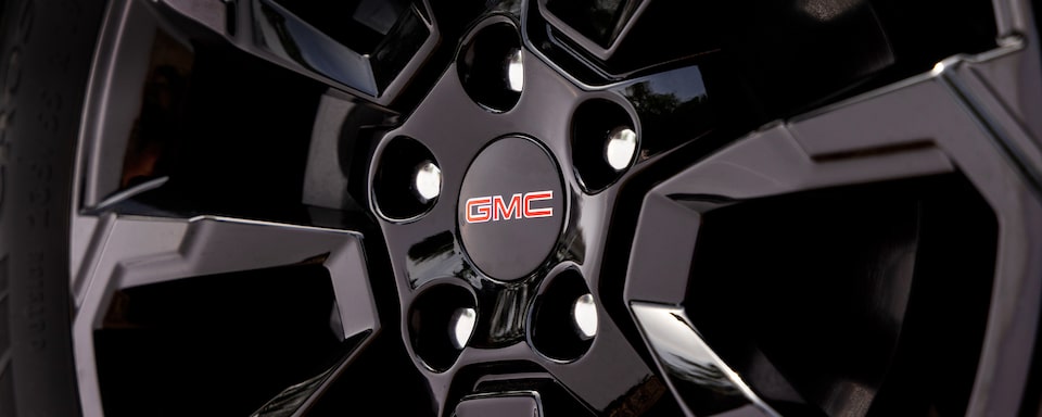 Cotiza en línea y descubre los precios y planes de financiamiento disponibles para que estrenes tu próxima SUV premium, la nueva GMC Terrain Black Edition.