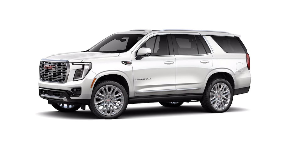 Nueva GMC Yukon 2025 versión Denali, SUV grande premium color Abalone White Tricoat