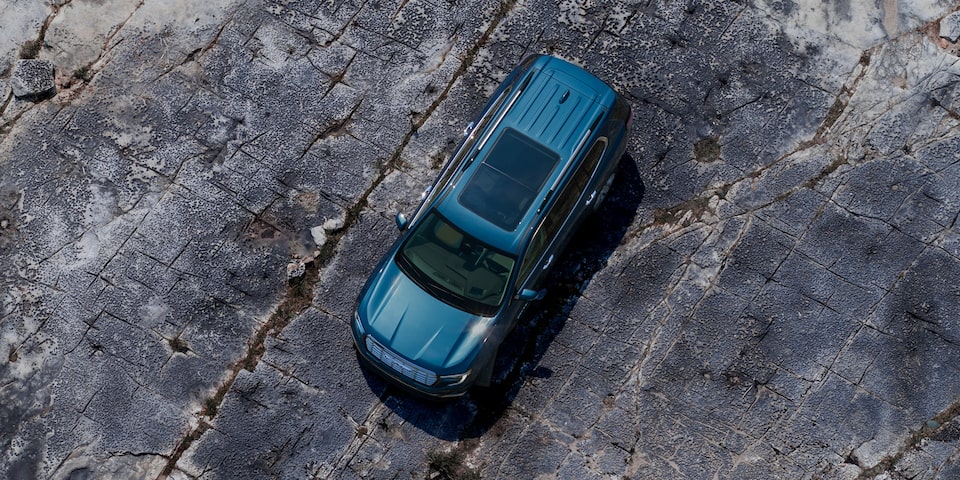 Quemacocos y parte superior de GMC Acadia 2026