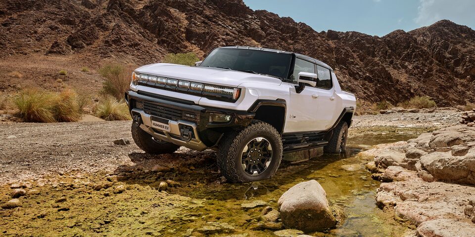 Nueva GMC Hummer EV pickup con modo de manejo terrain