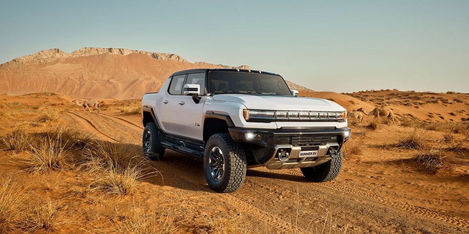 Nueva GMC Hummer EV pickup con modo de manejo todo terreno
