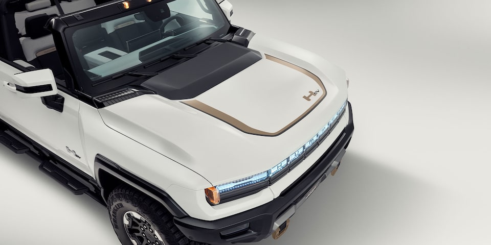 Calcomanía frontal en bronce de la nueva GMC Hummer EV SUV