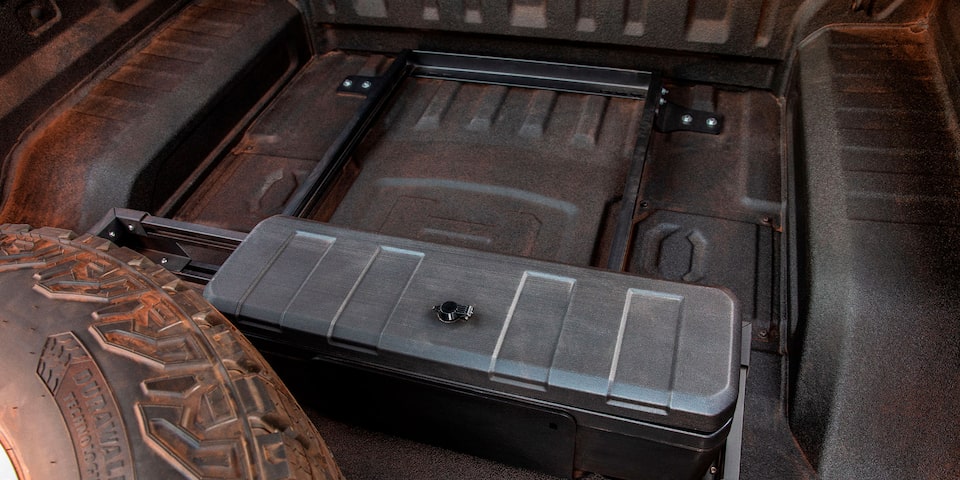 Nueva GMC Hummer EV, SUV eléctrica con cubierta rígida para llanta de refacción