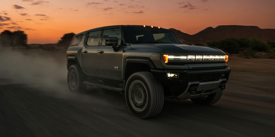 Eleva tu vehículo gracias a la activación del Extract Mode de tu nueva GMC Hummer EV SUV
