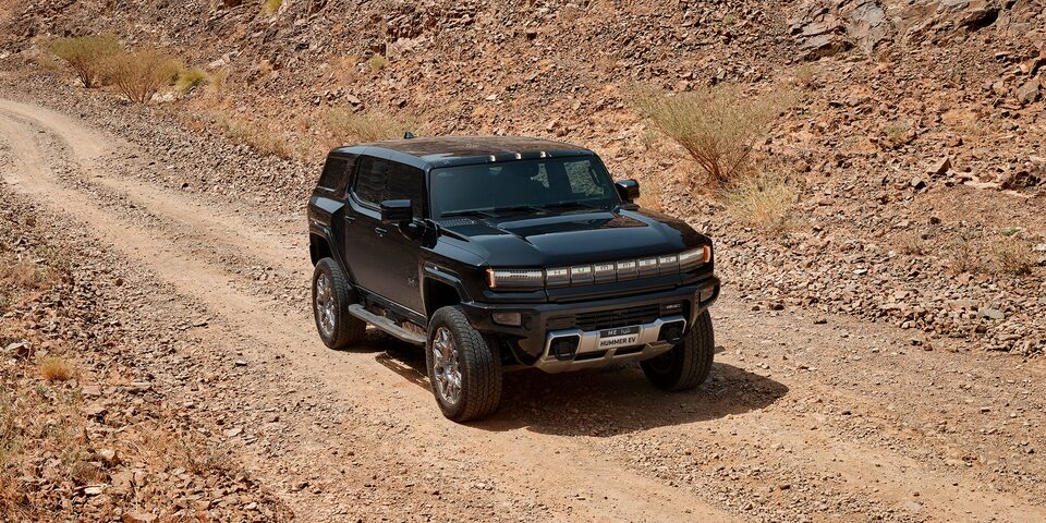 Nueva GMC Hummer EV SUV con modo de manejo Terrain