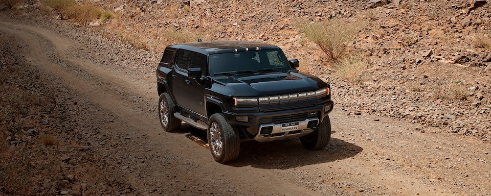 La nueva GMC Hummer EV en su versión SUV muestra personalidad en cada detalle de su diseño exterior
