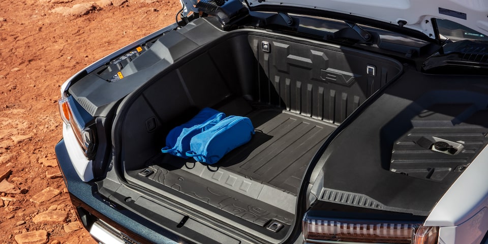 Nueva GMC Hummer EV pickup eléctrica equipada con Power eTrunk