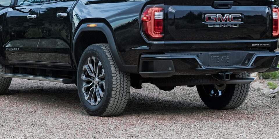 Suspensión ultra amplia, elevada 2 pulgadas desde armadora en tu GMC Canyon 2023, pickup mediana de lujo