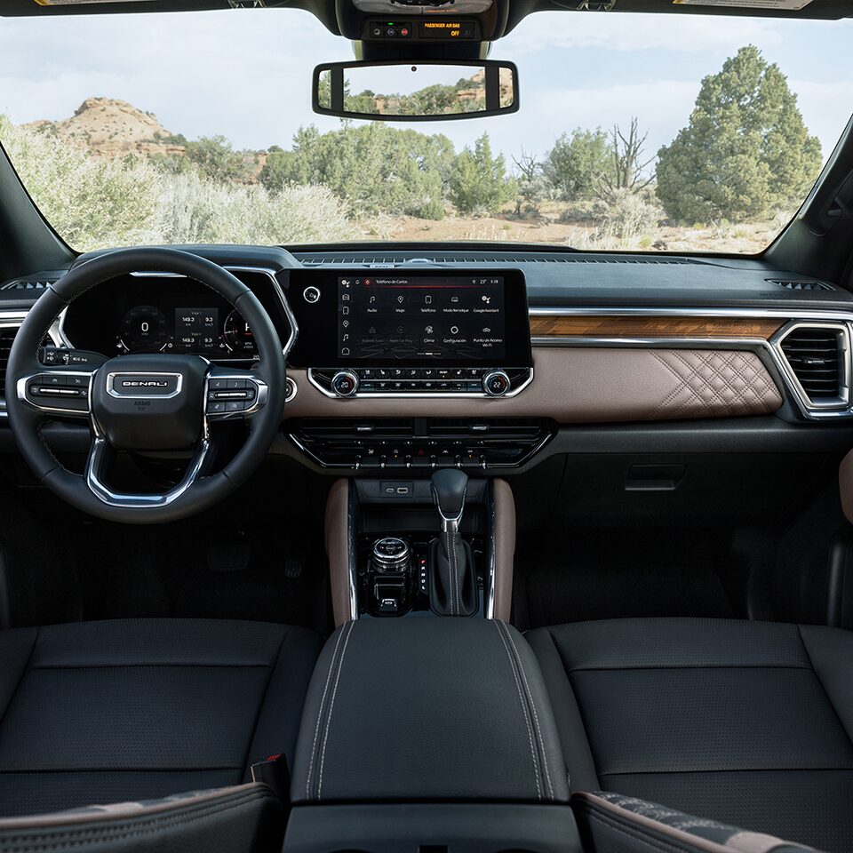 Conoce las características destacadas de conectividad y tecnología en tu nueva GMC Canyon 2023, pickup mediana de lujo