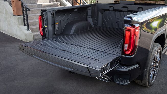GMC Sierra, pickup 4x4 con MultiPro Tailgaite
