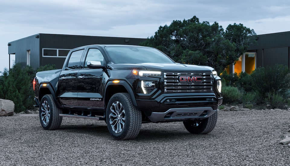 Descubre los detalles más destacados del exterior de tu GMC Canyon 2025, pickup mediana premium