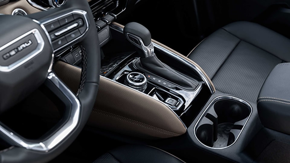 Transmisión automática de 8 velocidades en tu GMC Canyon 2025, pickup mediana premium