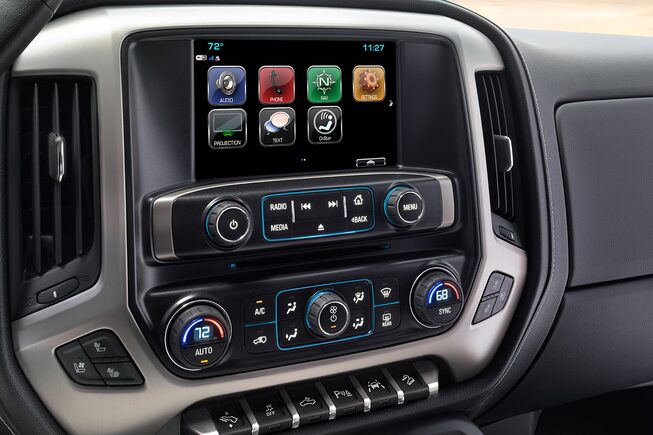GMC Sierra 2018 lleva el sistema de asistencia OnStar, disponible las 24 horas del día los 365 días del año con solo presionar un botón