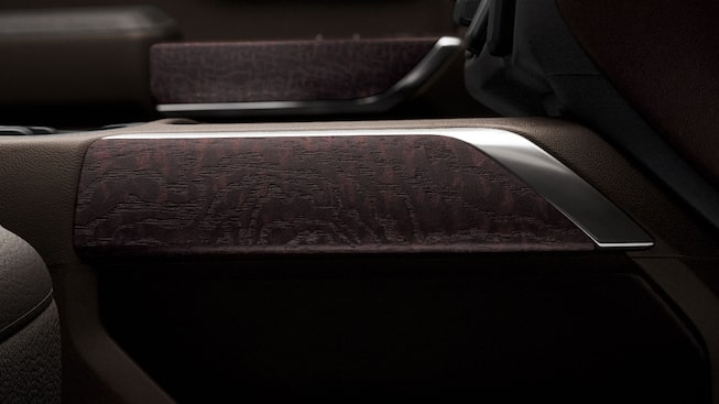 Próximamente GMC Sierra 2019 con insertos en madera de poro abierto